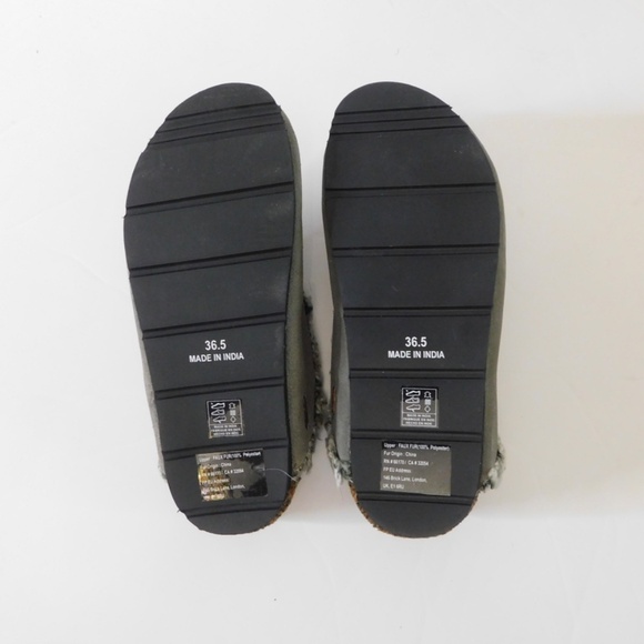 NWT!! New in Box FREE PEOPLE Damon Cozy Mules Gray Suede Slate Faux Fur 36.5 6 - Picture 9 of 15